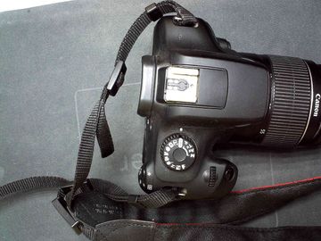 01-200629383: Canon eos 4000d + ef-s 18-55mm macro 0-25m 0,8ft