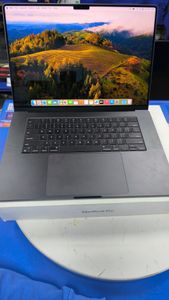 01-200636347: Apple macbook pro 16" late 2023