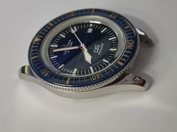 01-200593719: Certina c036407a