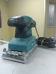 01-200771598: Makita bo3711