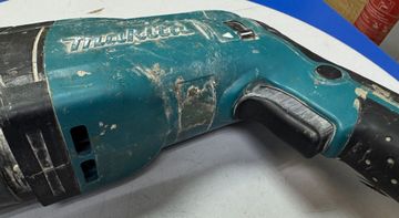 01-200802036: Makita hr2470