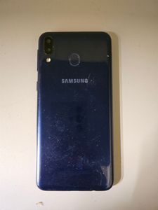 Б/в Мобільний телефон Samsung galaxy m20 4/64gb 01-200816578
