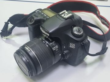 Б/у Фотоаппарат Canon eos60d / ef-s 18-55mm 1:3.5-5.6 is ii 01-200804446