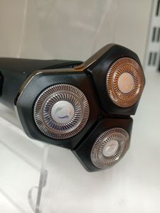 Б/у Электробритва Shaver 105105 01-200856878