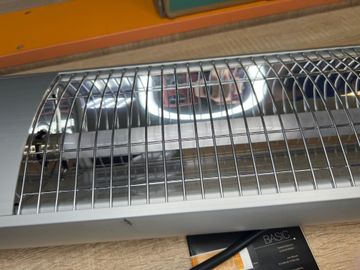 Б/в Обігрівач Ufo basic ufo-yu23en без ніжки 01-200858662