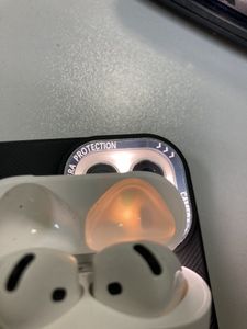 Б/в Навушники Apple airpods 4 with active noise cancellation 01-200859572