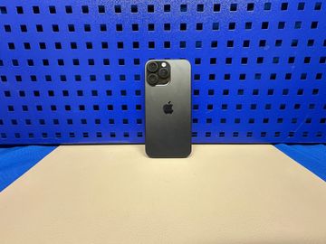 Б/в Мобільний телефон Apple iphone 16 pro max 256gb 01-200862582