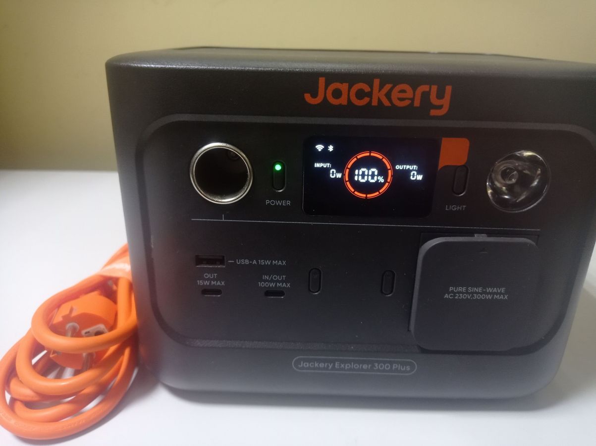 Зарядна станція Jackery explorer 300 plus 01-200864872, стан