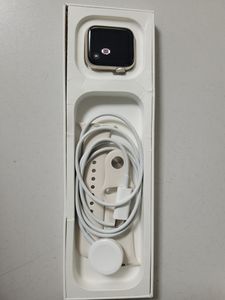 Б/в Смарт-годинник Apple watch se 2 gps 40mm aluminium case 01-200867130