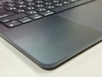 Б/у Ноутбук Apple macbook air 13.6/ m2 / ram 16gb/ ssd 256gb/ gpu 8 core 01-200881863