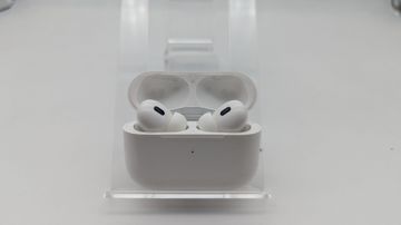 Б/у Наушники Apple airpods pro 2nd generation with magsafe charging case usb-c 01-200891885
