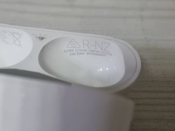 Б/в Навушники Apple airpods pro 2nd generation with magsafe charging case usb-c 01-200845858