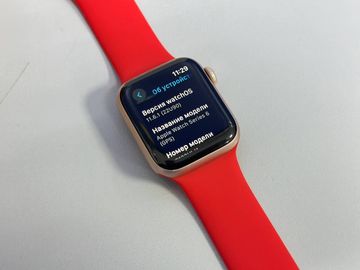 Б/в Смарт-годинник Apple watch series 6 gps aluminium case 40mm 01-200898272