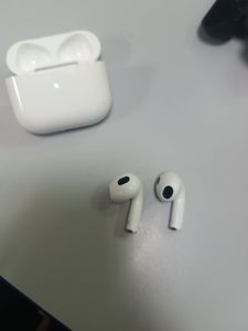 Б/в Навушники Apple airpods 3rd generation 01-200900133