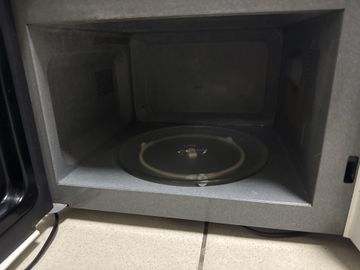 Б/в Мікрохвильова піч Panasonic nn-st337w 01-200919836