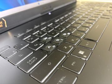 Б/в Ноутбук Asus 17/ryzen 7 7435hs ddr5/16gb ddr4/hdd *відсутній/ssd 512 gb/geforce rtx4050 6gb 01-200919810