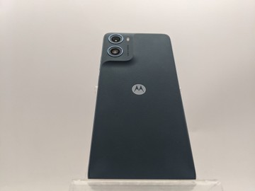 Б/в Мобільний телефон Motorola moto g06 4g 4/64gb 01-200950230