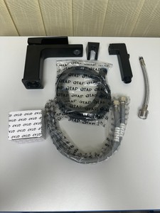 Б/в Змішувач для раковини Qtap qtgem272blm45690 black matt 01-200968459