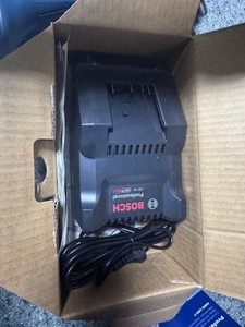 Б/в Набір інструментів Bosch gbh 18v-21/ gsb 18v-21/ gws 18v-7/ 2акб 4ah/ 1акб 5ah/ зп 01-200981686