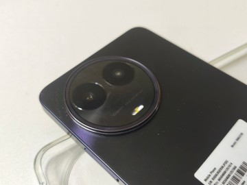 Б/в Мобільний телефон Realme 11 5g 8/256gb 01-200989964