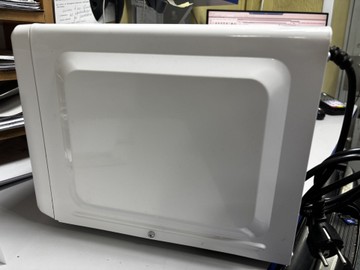 Б/у Микроволновая печь Ardesto go-s724w 01-200992319