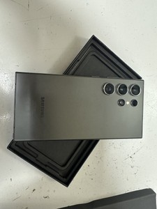 Б/в Мобільний телефон Samsung galaxy s24 ultra 12/512gb 01-200996722