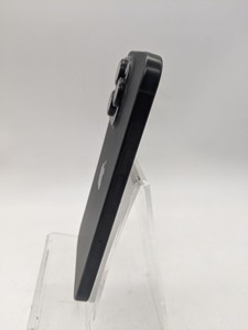 Б/у Мобільний телефон Apple iphone 16 pro 256gb 01-200979927