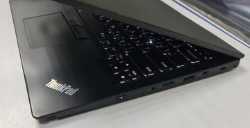Б/в Ноутбук Lenovo 14/core i3 8130u ddr4/8gb ddr4/hdd *відсутній/ssd 128 gb/*інтегрована 01-201028587