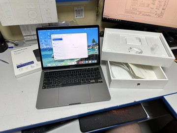 Б/в Ноутбук Apple a2338 macbook pro 13,3" m1 8-gpu/ ram8gb/ ssd256gb/ retina, truetone, touch bar 01-201041838