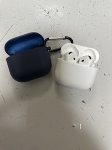 Б/у Навушники Apple airpods 4 01-201052575