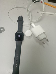 Б/у Смарт-часы Apple watch se 2 gps 40mm aluminium case 01-201053668