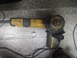 Б/у Угловая шлифмашина Dewalt dwe4257 01-201072995