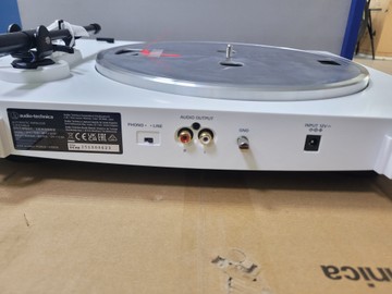 Б/в Програвач вінілових платівок Audio-Technica at-lp3xbt 01-201011883