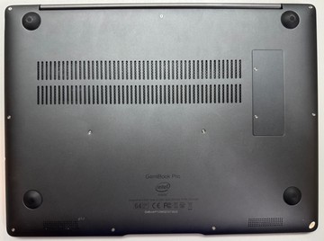 Б/в Ноутбук Chuwi 14/celeron n5100 ddr4/8gb ddr4/ssd 240 gb/*інтегрована 01-201075354