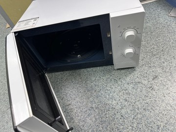 Б/в Мікрохвильова піч Samsung me81krw-1 01-201121228