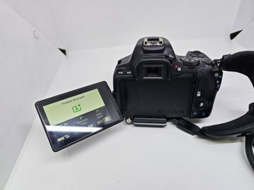 Б/в Фотоапарат Canon eos 250d kit 18-55mm ef-s is stm 01-201040992