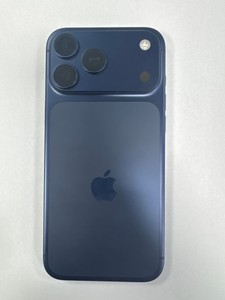 Б/в Мобільний телефон Apple iphone 17 pro max 256gb 01-201180835