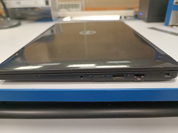 01-200536418: Dell 14/core i5 6200u ddr3/8gb ddr3/hdd *відсутній/ssd 180 gb/*інтегрована