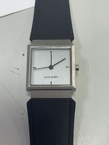 01-200755362: Jacob Jensen 130-11195