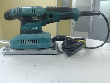 01-200771598: Makita bo3711