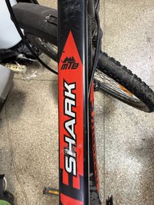 01-200777832: Crossbike shark 29