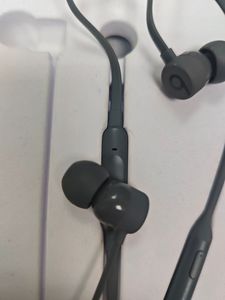 01-200790636: Monster beats by dr. dre a1763