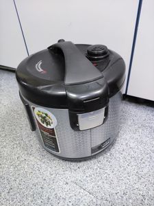 Б/в Мультиварка Redmond rmc-m22 01-200794185