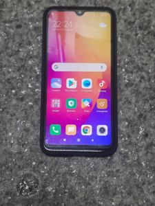 Б/у Мобильный телефон Xiaomi redmi 7 3/32gb 01-200809573