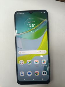 Б/у Мобильний телефон Motorola moto e13 2/64gb 01-200815618