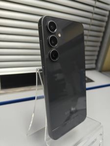 Б/в Мобільний телефон Samsung galaxy s23 fe sm-s711b 8/128gb 01-200824506