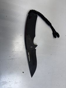 Б/у Нож туристический Milwaukee 3.5" hardline smooth blade pocket knife 48-22-1999 01-200829816