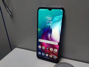 Б/в Мобільний телефон Motorola xt2129-2 moto g30 6/128gb 01-200855932