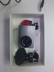 Б/у Автомобильный видеорегистратор Xiaomi yi smart dash camera 01-200868739