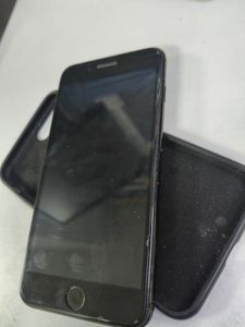 Б/в Мобільний телефон Apple iphone 7 plus 128gb 01-200886232